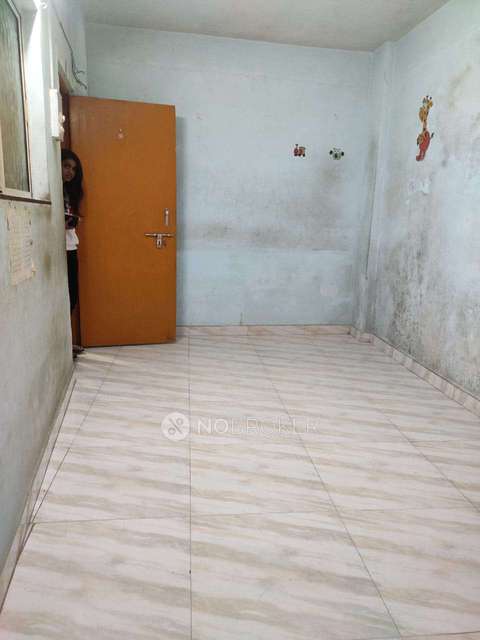 Shared Room for Female In 1 RK  In  Karve Nagar