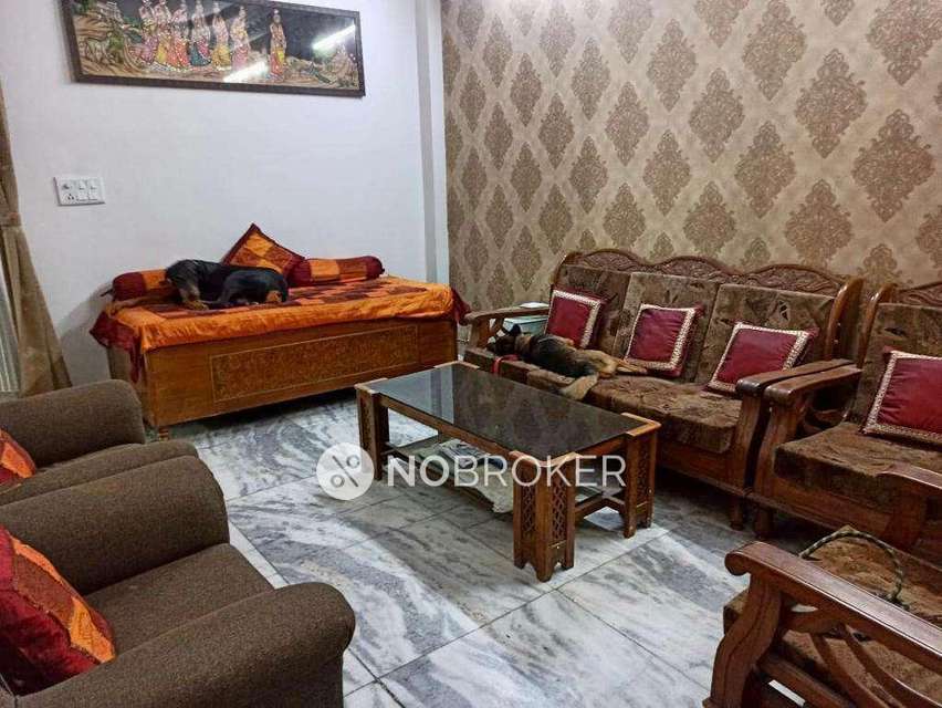 3 BHK Flat In Builder Floor For Sale  In  Rohini