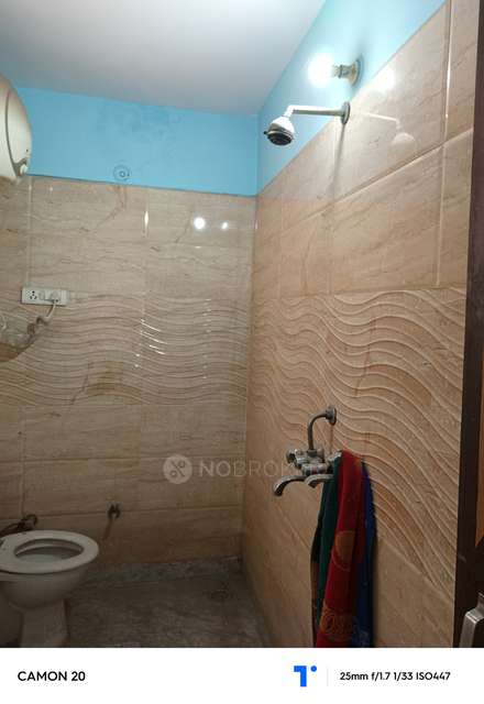 2 BHK Flat In Ap For Sale  In Shahdara