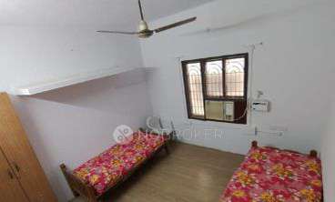 PG for Anyone in Annanagar East