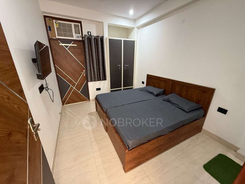 PG for Anyone in Sector 52