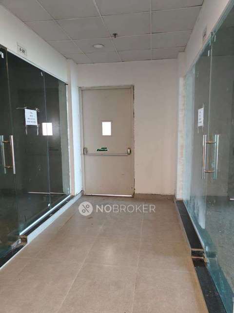 Office Space in Amrapali Dream Valley, Greater_noida for sale 