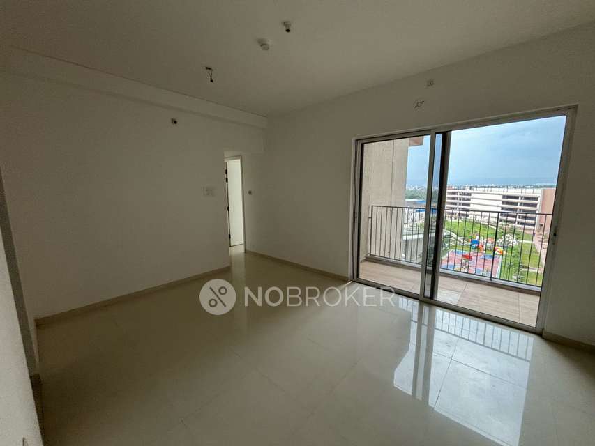 2 BHK Flat In Godrej Boulevard For Sale  In Manjari Khurd