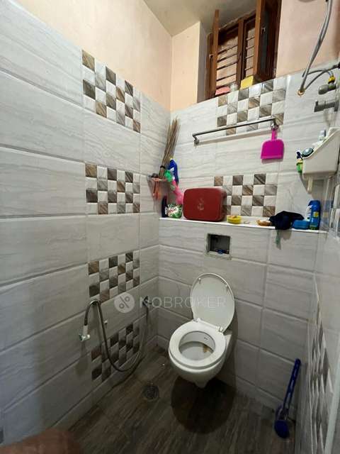 4+ BHK Flat In Standalone Buliding  For Sale  In Anekal