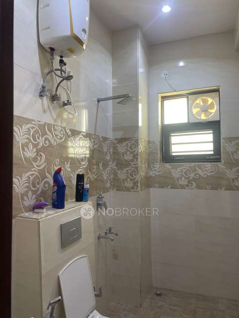 2 BHK Flat In Standalone Building  for Rent  In Sector 85