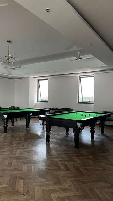 Shared Room for Female In 1 BHK  In Amanora Gold Towers In Hadapsar