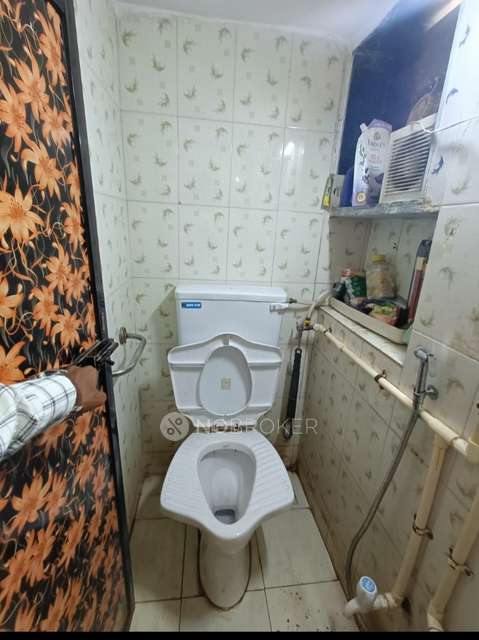 1 BHK Flat In Vinayak Nagar  For Sale  In Mahajan Wadi