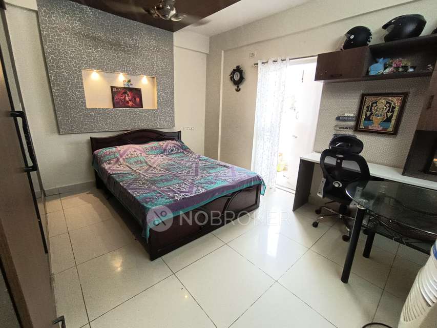 3 BHK Flat In Roshan Gardenia For Sale  In Vinayaka Layout,