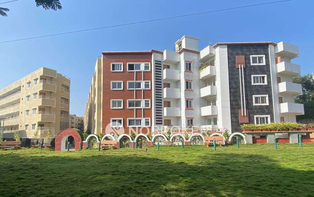 3 BHK Flat In Roshan Gardenia For Sale  In Vinayaka Layout,
