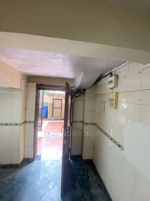 Office Space in Tardeo, Mumbai for sale 