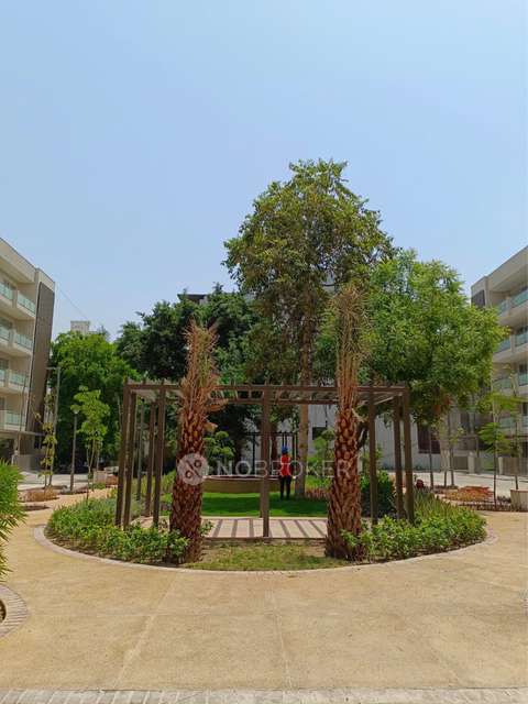 4 BHK Flat In Amaltas Drive Platinum Residences For Sale  In Dlf Phase 4