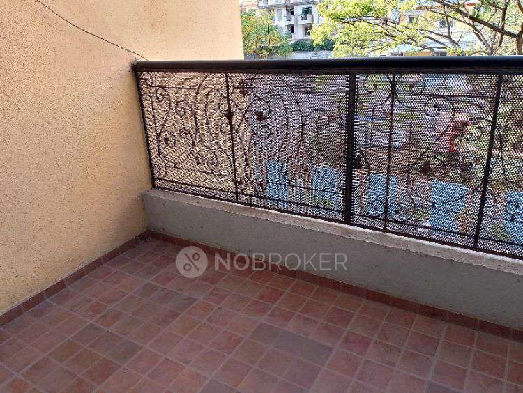 2 BHK Flat In Riddhi Zoa Complex For Sale  In Mundhwa