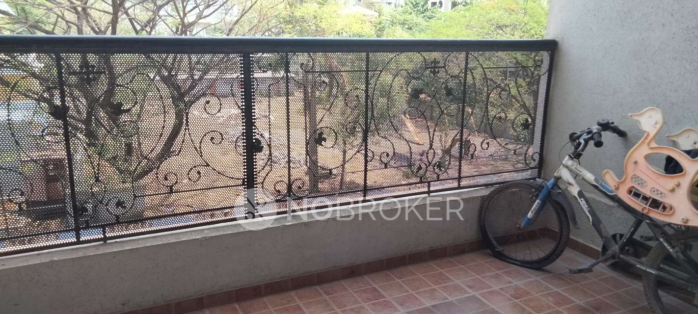 2 BHK Flat In Riddhi Zoa Complex For Sale  In Mundhwa