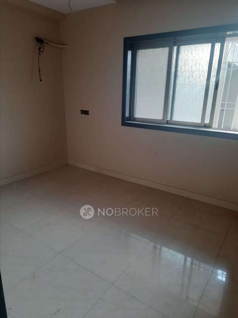 2 BHK Flat In Rajdeep Chs, Lbs Marg For Sale  In Kurla