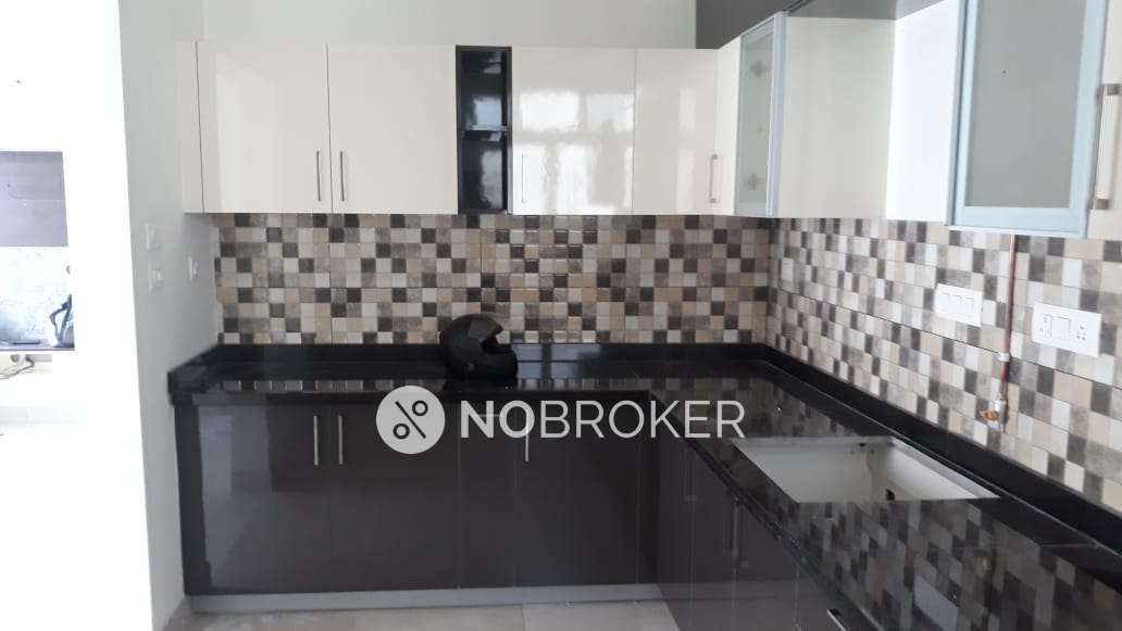 2 BHK Flat In Prestige Lakeside Habitat For Sale  In Varthur