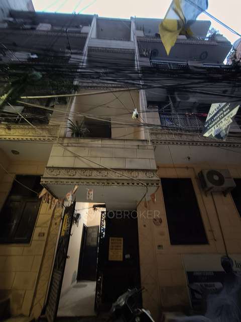 2 BHK Flat For Sale  In Govindpuri