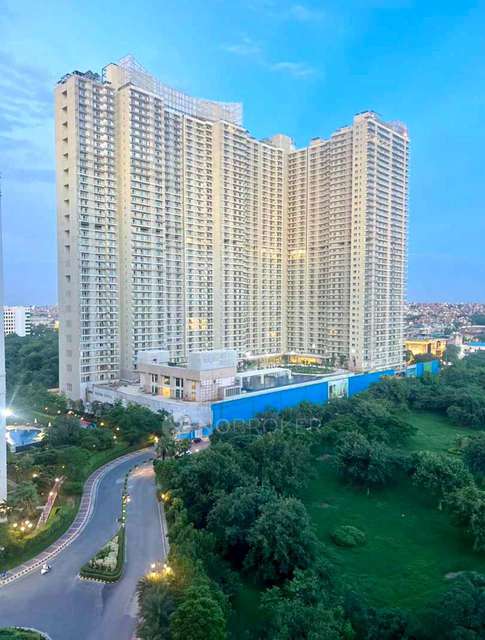 3 BHK Flat In Dlf One Midtown For Sale  In Moti Nagar