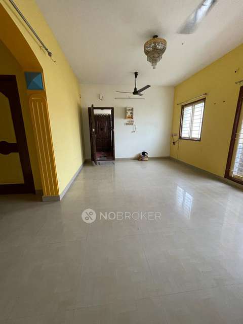 2 BHK Flat In Nila Tech Pragathi Castle For Sale  In Koyambedu