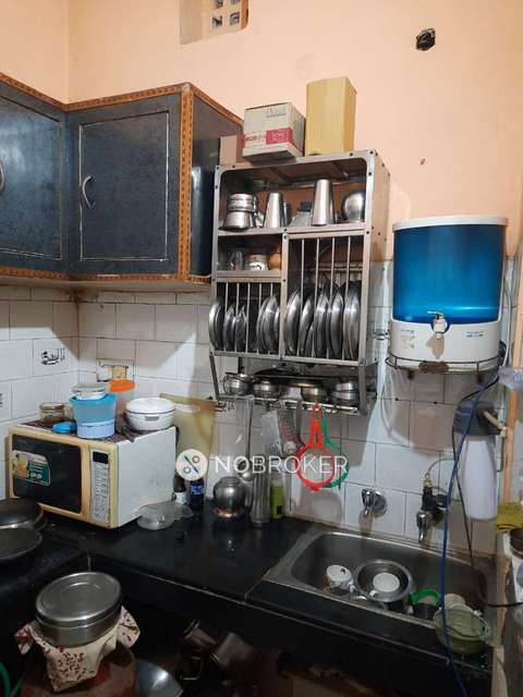 2 BHK Flat For Sale  In Mukherjee Nagar,