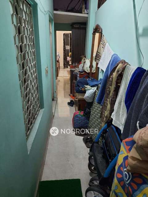 2 BHK Flat For Sale  In Mukherjee Nagar,