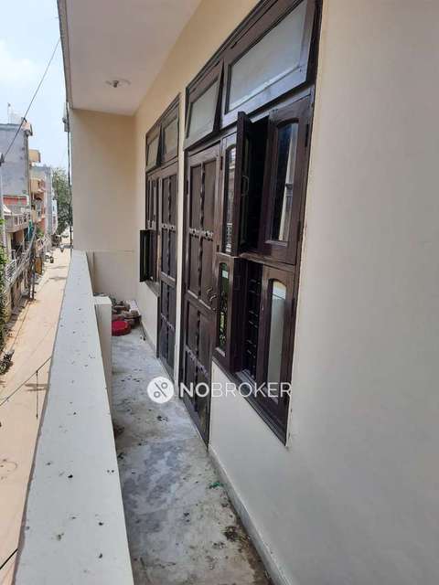 1 BHK House for Rent  In Ashok Vihar Phase Iii Extension