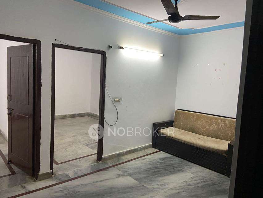 2 BHK Flat for Rent  In Chattarpur
