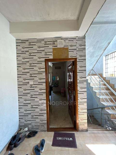 2 BHK Flat In Rm Apartment  For Sale  In Koyambedu