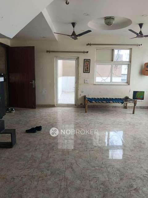 3 BHK Flat In Amrapali Platinum For Sale  In Sector-119