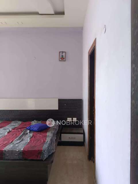 3 BHK Flat In Amrapali Platinum For Sale  In Sector-119