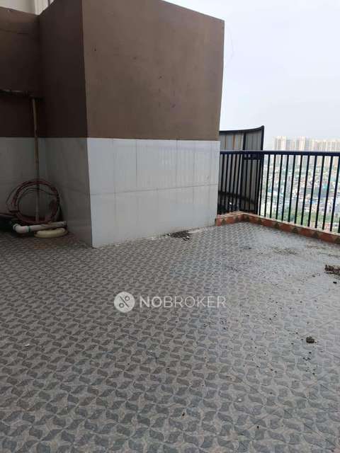 3 BHK Flat In Amrapali Platinum For Sale  In Sector-119