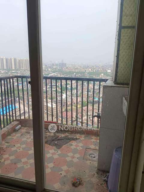 3 BHK Flat In Amrapali Platinum For Sale  In Sector-119