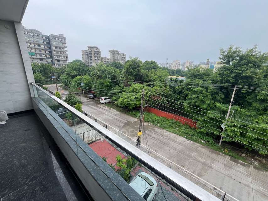 2 BHK House for Rent  In Sector 45