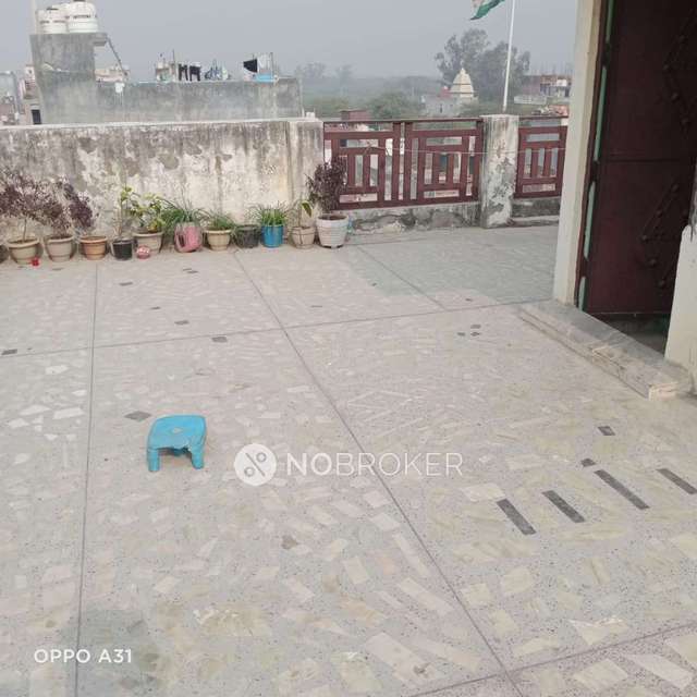 4+ BHK Flat For Sale  In Burari