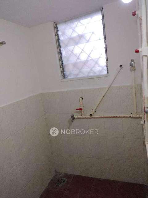 1 BHK Flat In Swastik Park For Sale  In Thane West 