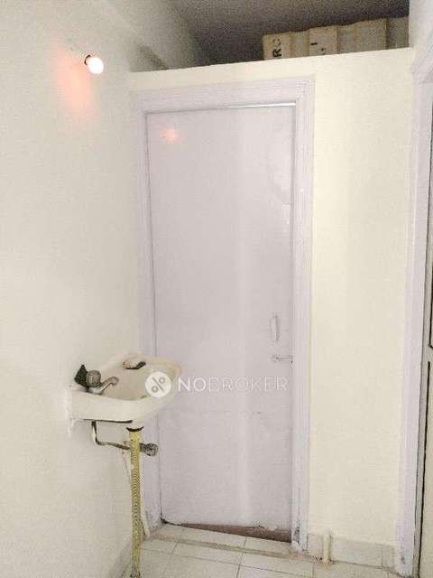 1 BHK Flat In Swastik Park For Sale  In Thane West 