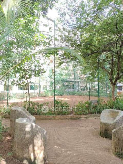 1 BHK Flat In Swastik Park For Sale  In Thane West 