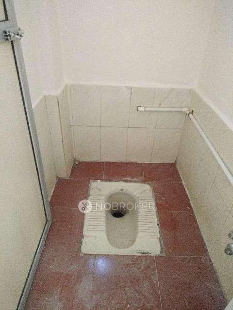 1 BHK Flat In Swastik Park For Sale  In Thane West 