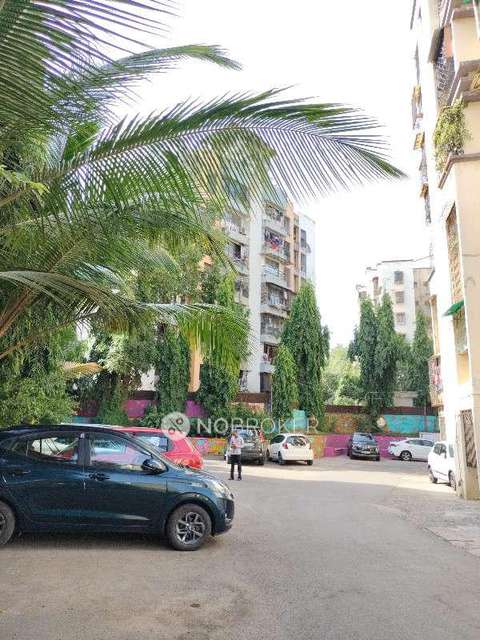 1 BHK Flat In Swastik Park For Sale  In Thane West 