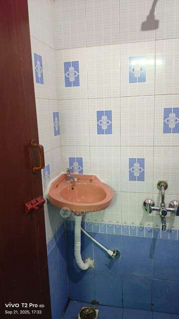 2 BHK Flat In Naveen Flats  For Sale  In Ponniammanmedu