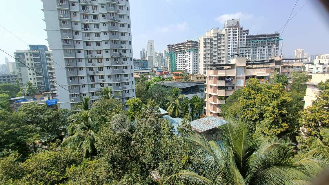 2 BHK Flat In Dhanasampada Society For Sale  In Mulund East
