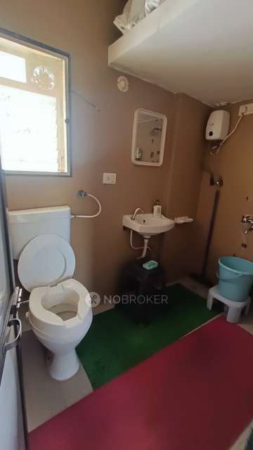 2 BHK Flat In Dhanasampada Society For Sale  In Mulund East