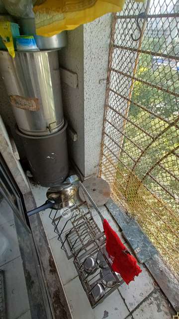 2 BHK Flat In Dhanasampada Society For Sale  In Mulund East