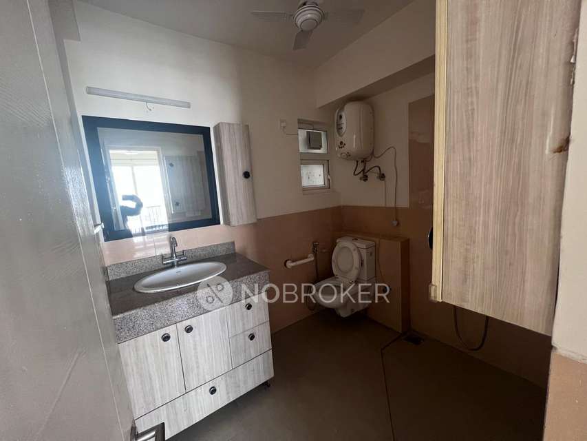 3 BHK Flat In Emerald Premier Floors For Sale  In Sector 65