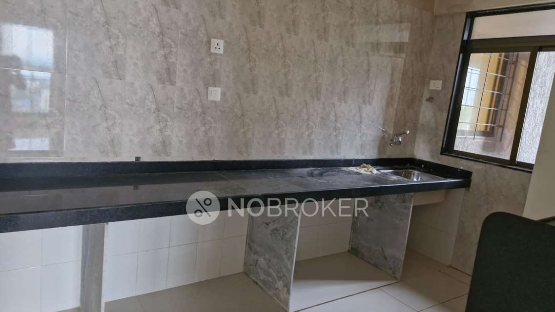 4+ BHK Flat In Chandak 34 Park Estate For Sale  In Goregaon West