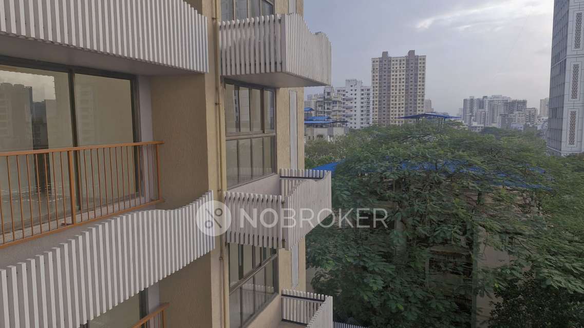 4+ BHK Flat In Chandak 34 Park Estate For Sale  In Goregaon West