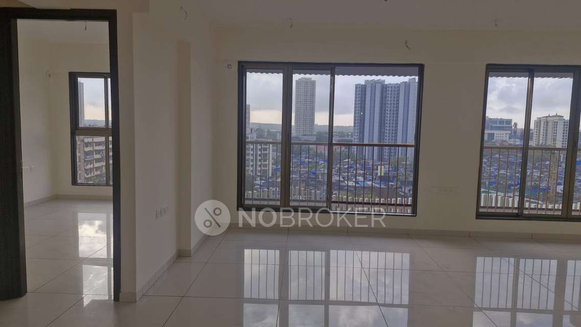 4+ BHK Flat In Chandak 34 Park Estate For Sale  In Goregaon West