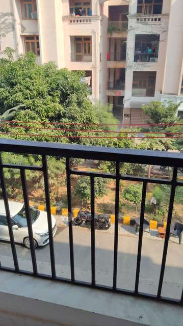 3 BHK Flat In Hig Apartments For Sale  In Omicron I Greater Noida