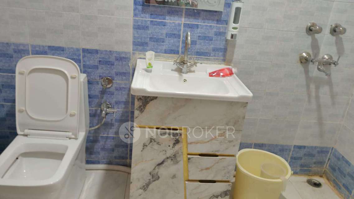 3 BHK Flat In Hig Apartments For Sale  In Omicron I Greater Noida