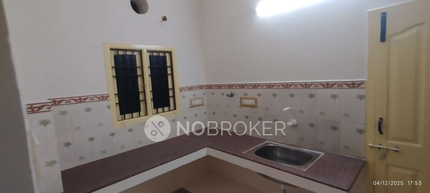 2 BHK Flat In Sai Garuda Apartment For Sale  In Thiruvanchery