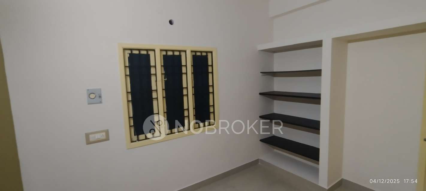 2 BHK Flat In Sai Garuda Apartment For Sale  In Thiruvanchery